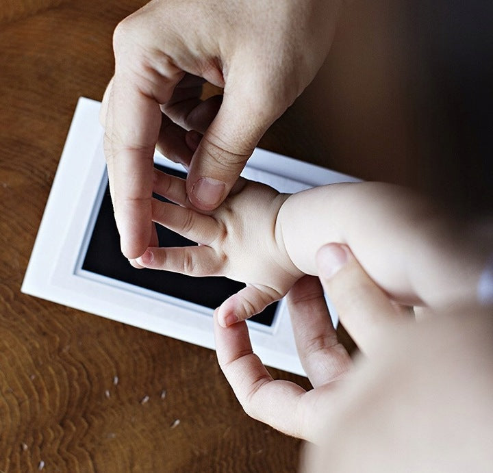 Kit amprenta cu cerneala pentru piciorus si manuta, Zola®, marime amprenta  5.7x9.9 cm Kit amprenta cu cerneala pentru piciorus si manuta, Zola®, marime amprenta  5.7x9.9 cm